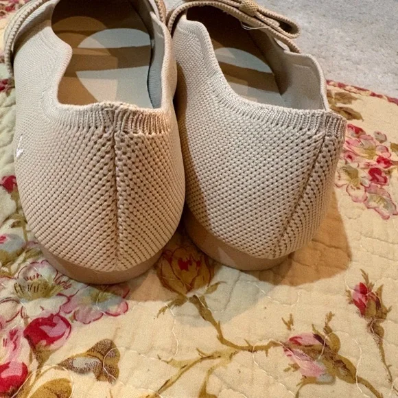 Vivaia Daphne Pointy Toe Mary Jane Bow Slip-On Flats Ivory Tan Sz 49 - Picture 6 of 10